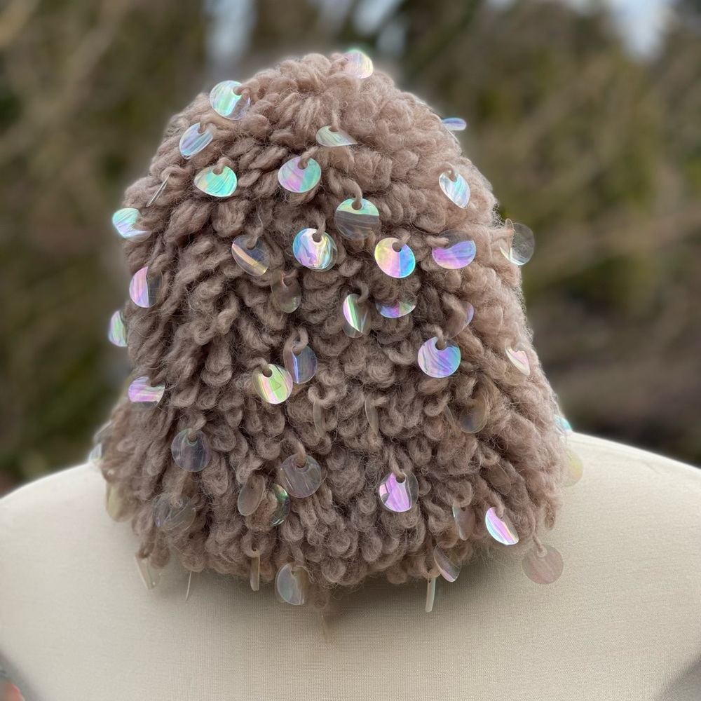 Amazing vintage wool hat with iridescent sequins